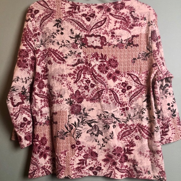 NWOT Tan and Red Paisley Three Quarter Sleeve Tee - Picture 2 of 5